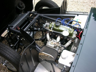 Weber 45s. Long Maniflow intake.