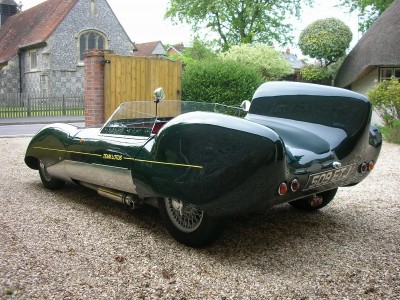 Flat tail lights.